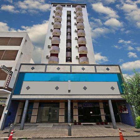 Vind's Plaza Hotel Caratinga Buitenkant foto