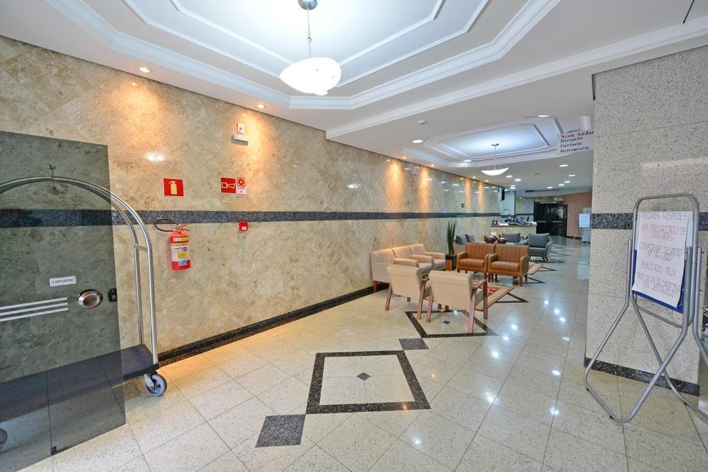Vind's Plaza Hotel Caratinga Buitenkant foto