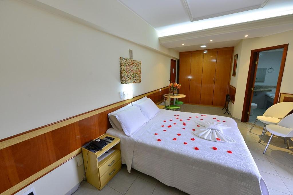 Vind's Plaza Hotel Caratinga Buitenkant foto