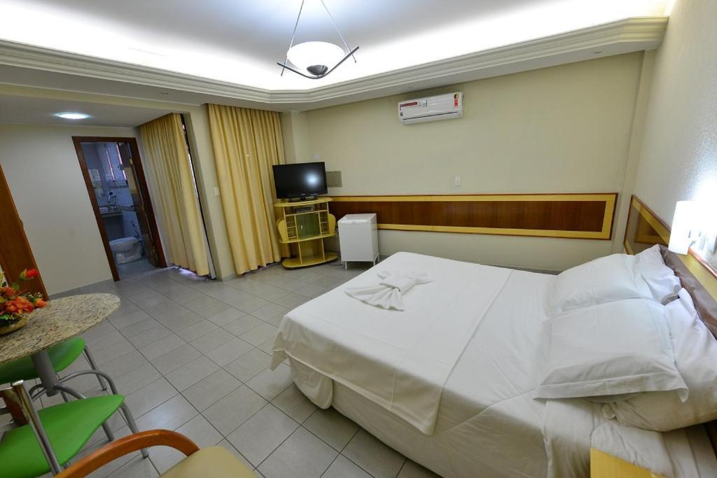 Vind's Plaza Hotel Caratinga Buitenkant foto