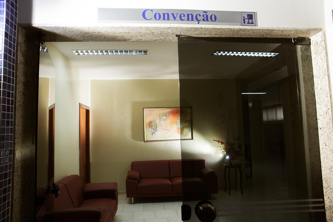 Vind's Plaza Hotel Caratinga Buitenkant foto